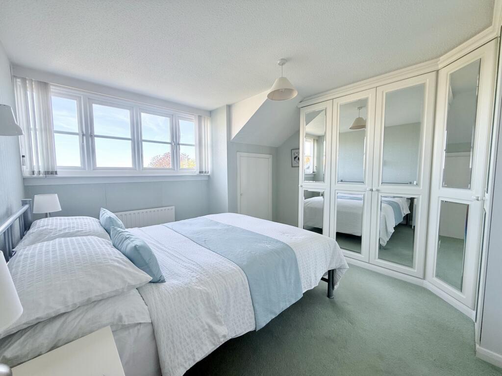 4-bed flat on North Foreland Road, Broadstairs, CT10, £575,000