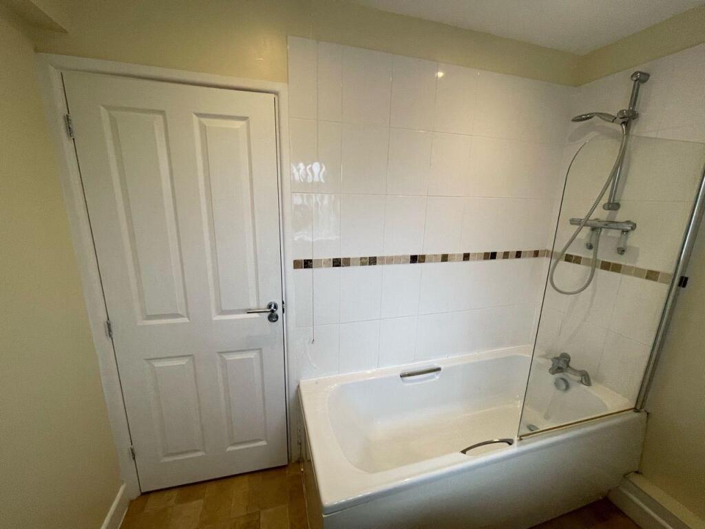 Additional image 5 of Haslucks Green Road, Shirley, Solihull