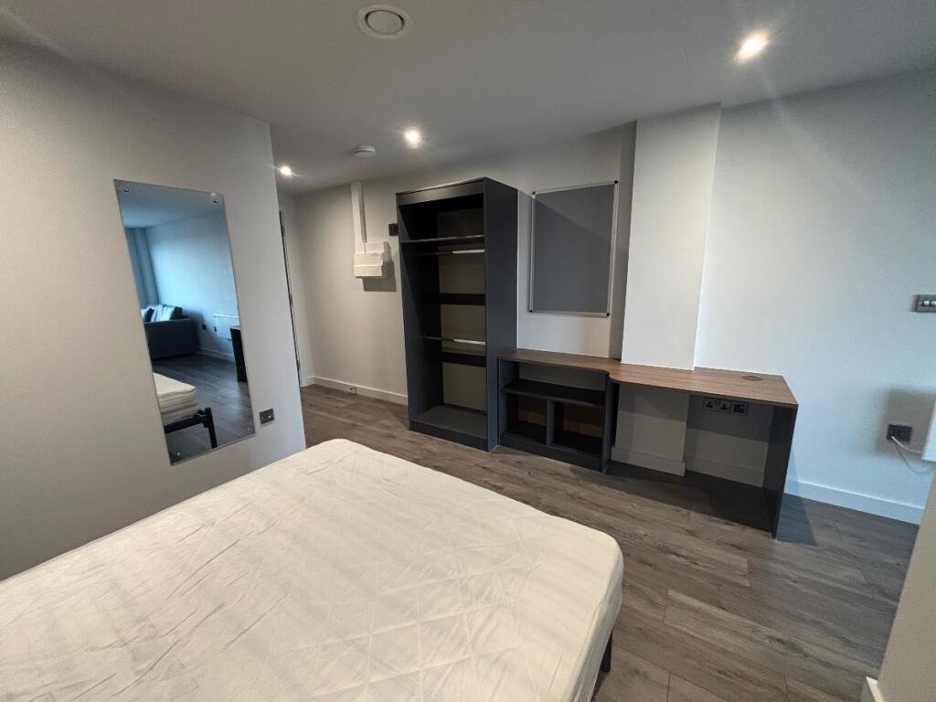 Apartment in Liverpool - View 3
