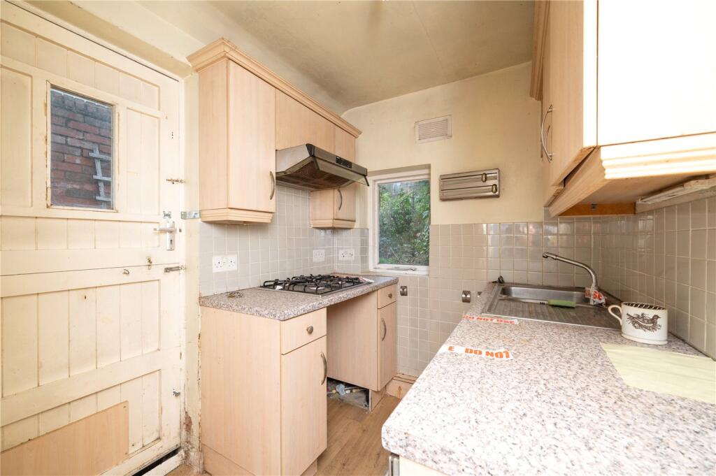 House in St Albans - View 5
