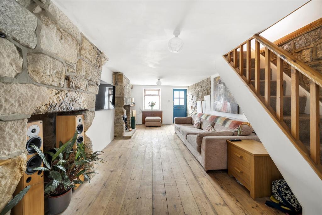 House in Chiswell, Portland - More