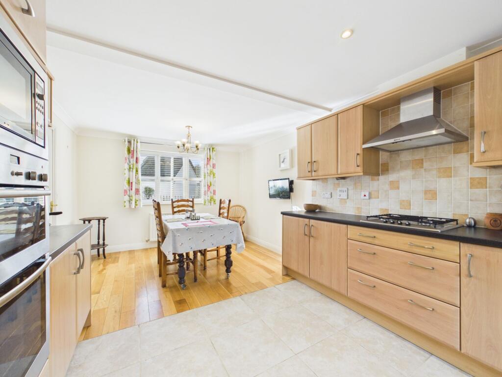 House in Exeter - View 5