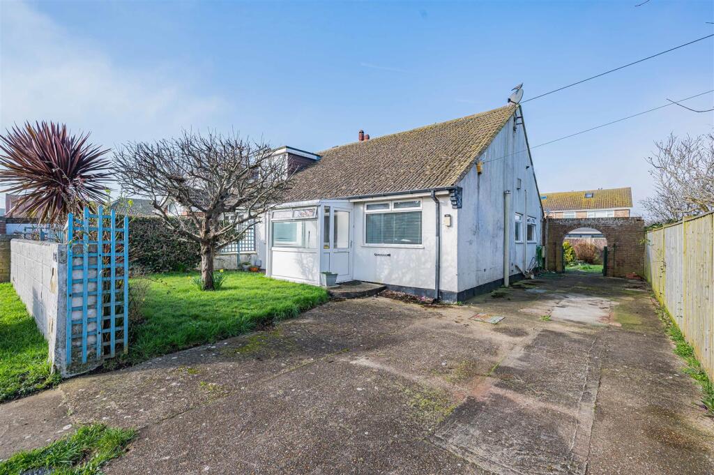 2-bed semi-detached on Seaview Avenue, Peacehaven, £315,000