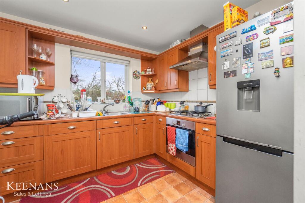 Pear Tree Drive, Farnworth, Bolton photo 4