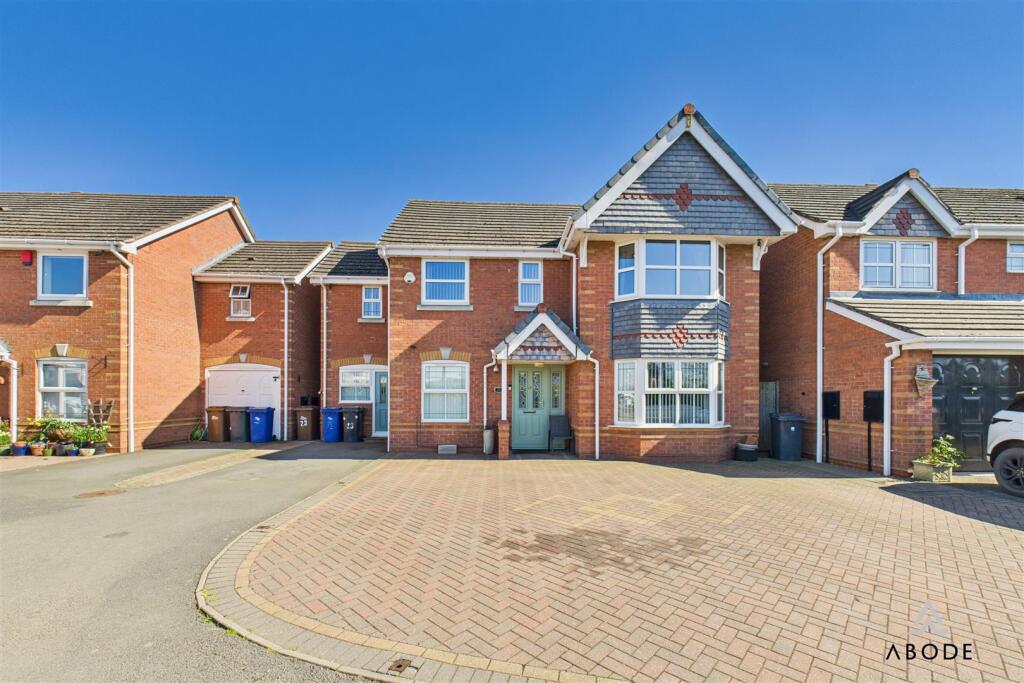 6-bed detached on St. Catherines Close, Uttoxeter, Staffordshire, £460,500