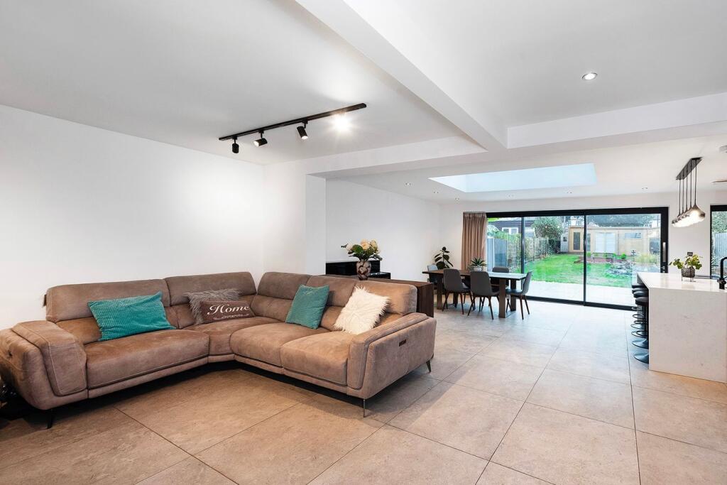 House in London - More