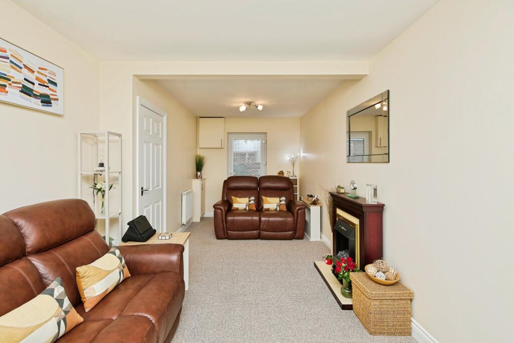 Springfield Avenue, Sandiacre, Nottingham, Derbyshire, NG10 photo 4