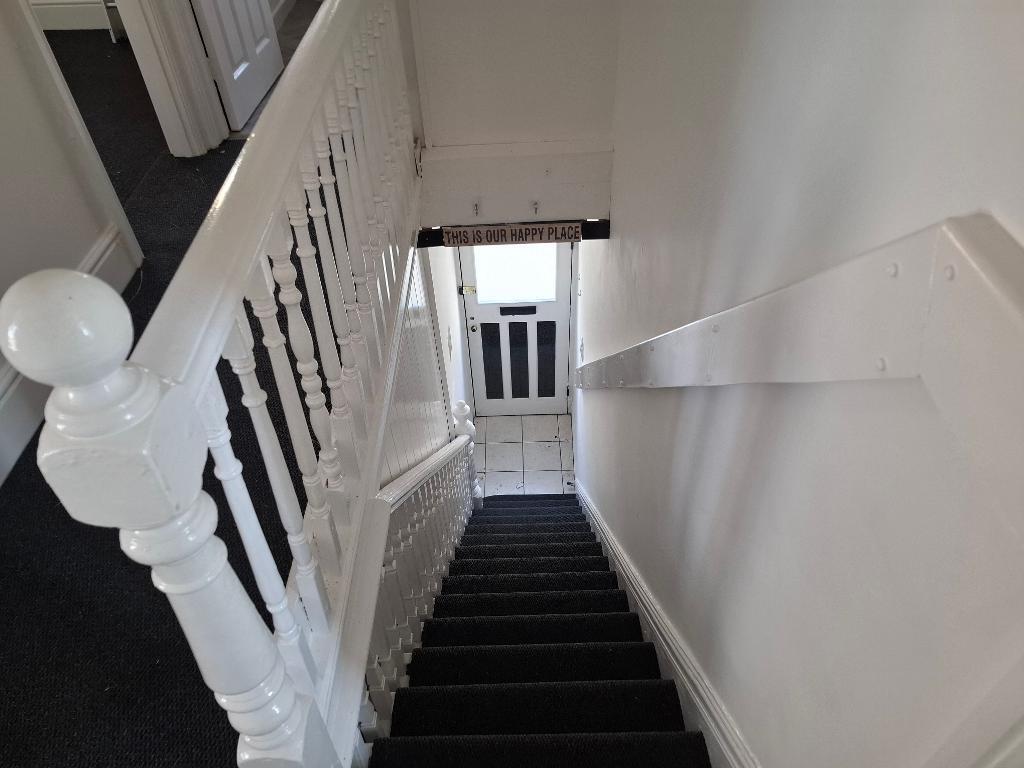 Apartment in Newport - View 2