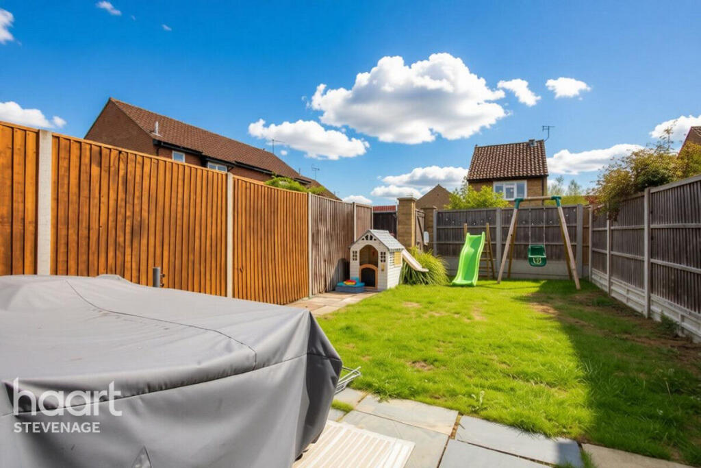House in Stevenage - View 5