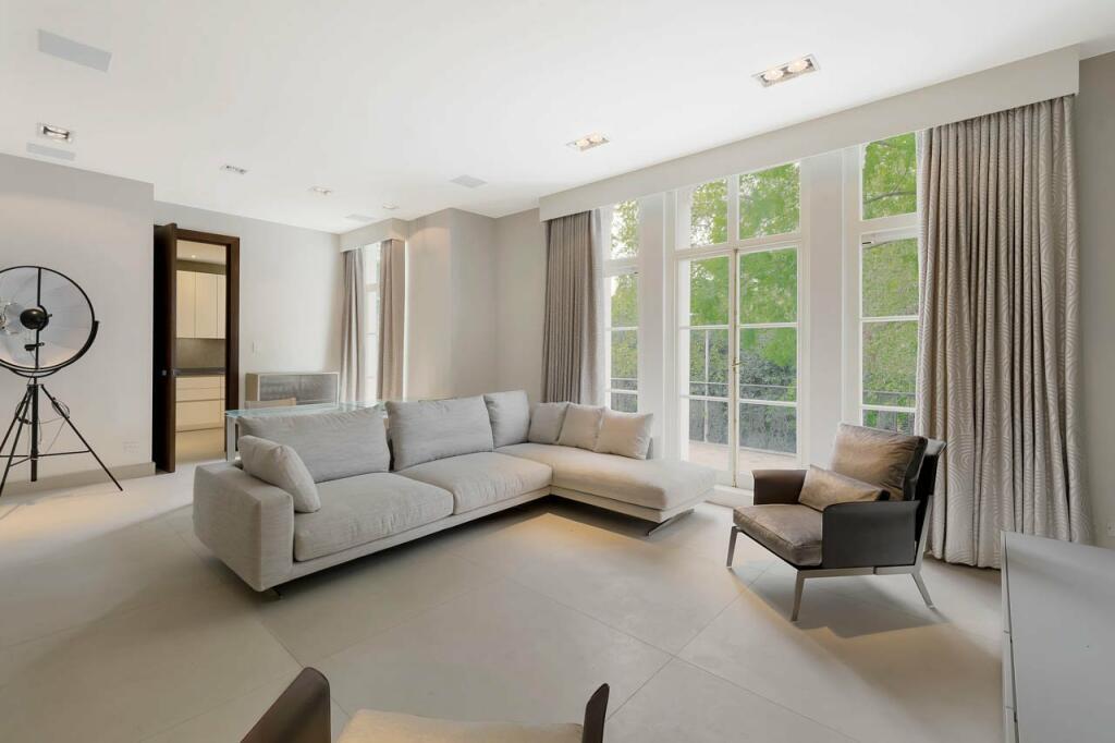 Apartment in London - View 2
