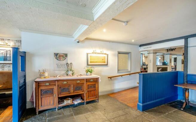 8685239-interior39.jpg