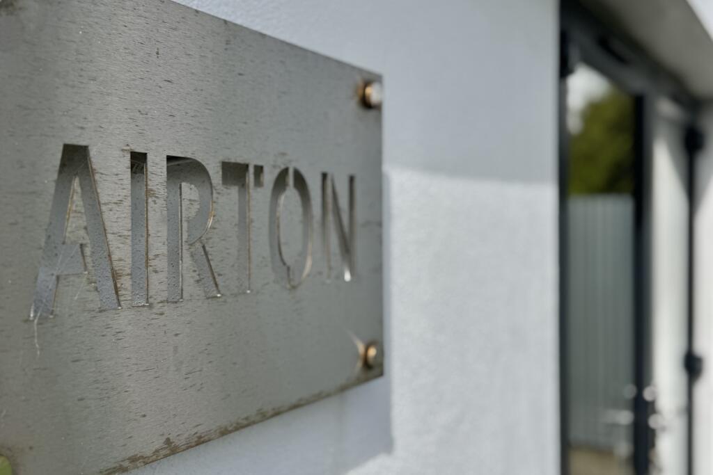 Airton, St Merryn, PL28 photo 2