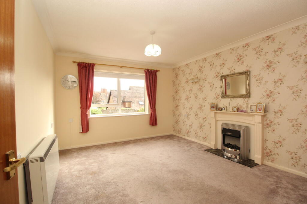 School Road, Wrington photo 2