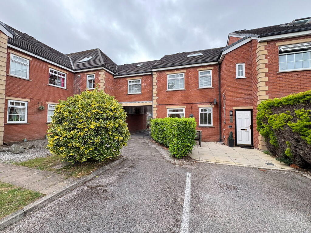 Main image of property: Deyes Court, Maghull