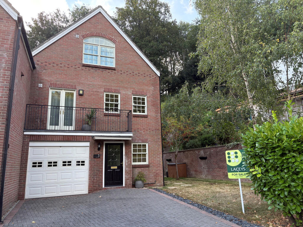 Spring Rise, Southwoods, Yeovil, Somerset, BA20 2QS