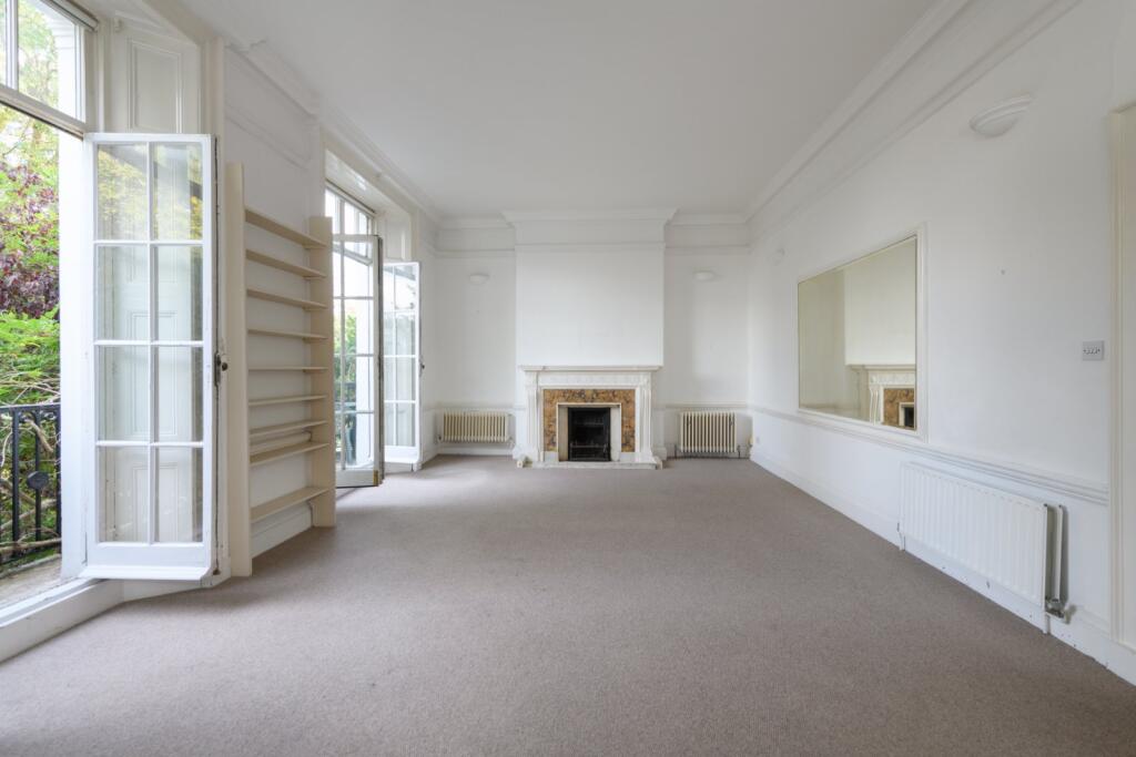 Apartment in London - More