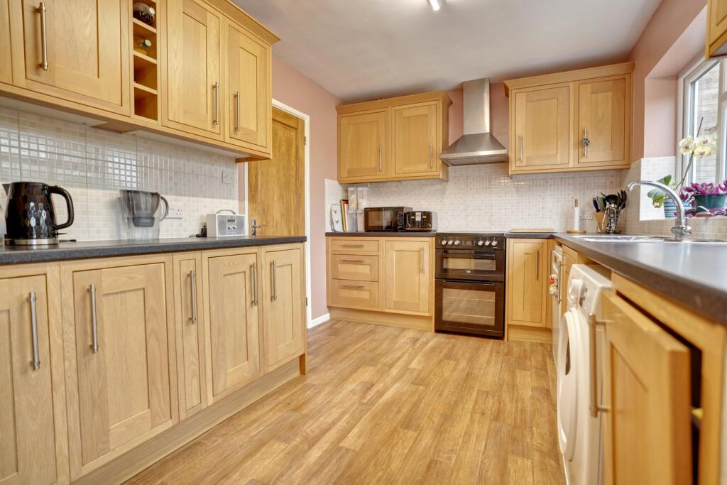 House in Epping Forest, Sheering - View 4