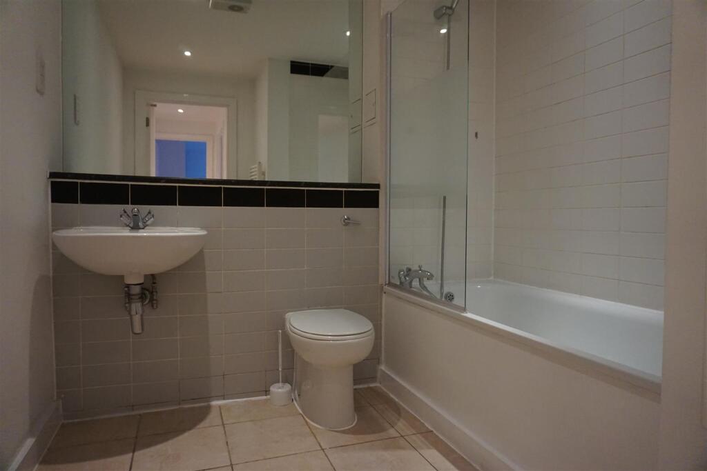 Apartment in Leicester, St Matthew's - View 4