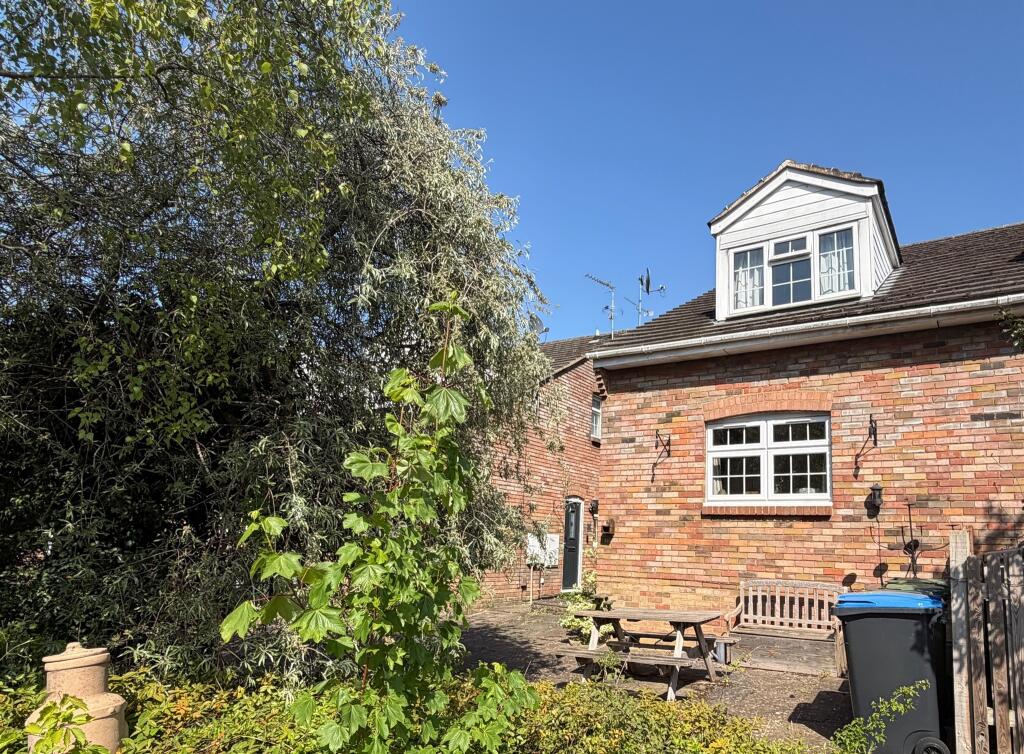 Main image of property: Hunters Close, Tring