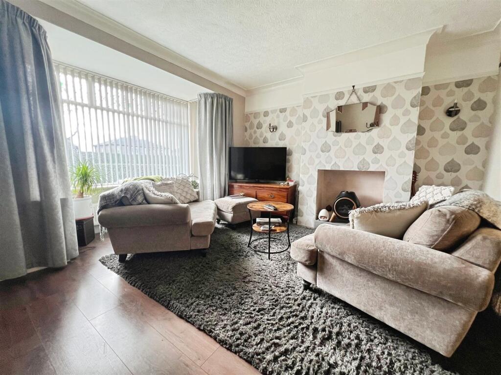 House in Bradford, Wrose - View 2