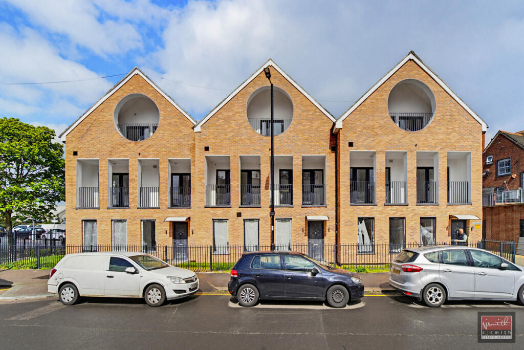 Main image of property: Queensway, Enfield, EN3
