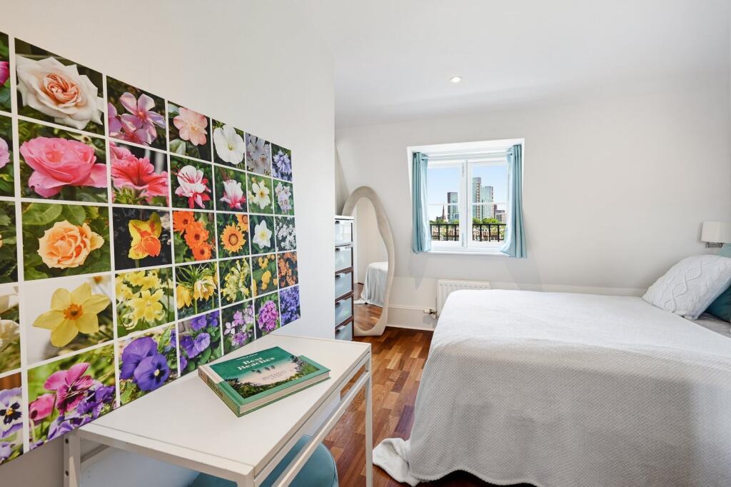 Apartment in London - View 3