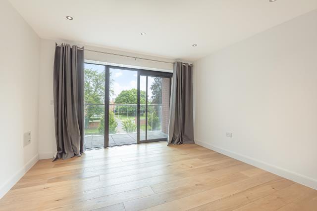 Apartment in Reading - View 3