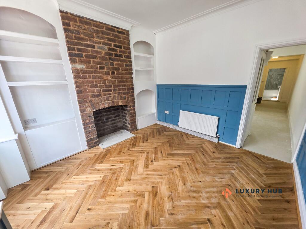 House in Stoke-on-Trent, Longport - View 4