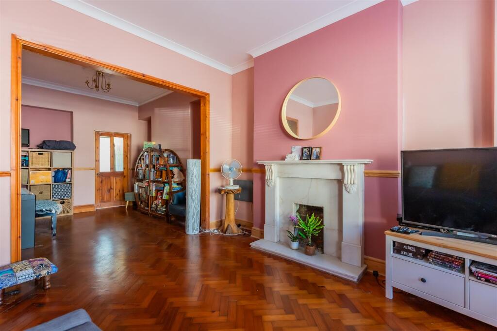 House in Cardiff - View 5