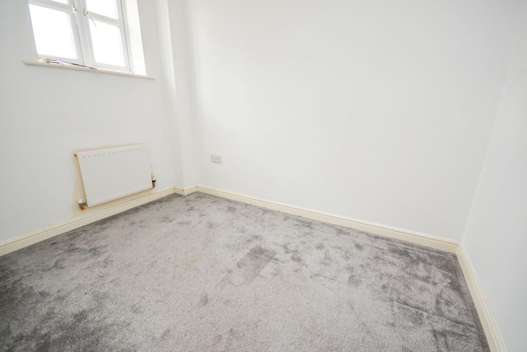 Mimosa Close, Elton, CH2 - Więcej