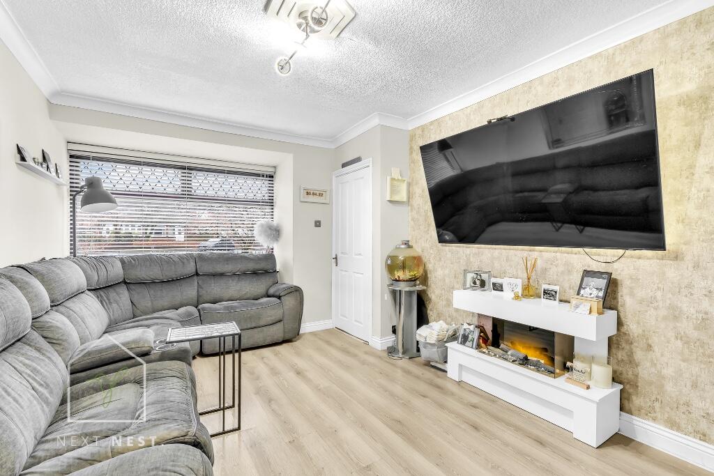Heatley Road, Firgrove, Rochdale, Greater Manchester, OL16 photo 3