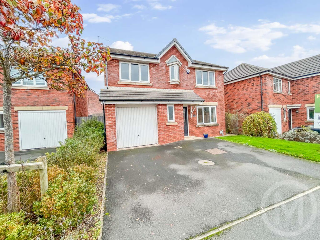 4-bed detached on Benedict Drive, Normoss, Blackpool, £280,000