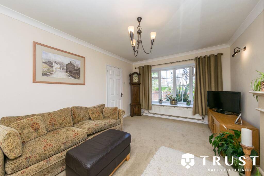 House in Wakefield - View 5