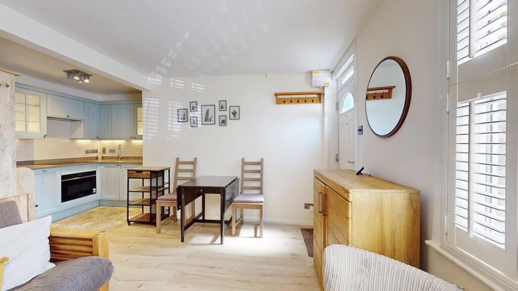 Main image of property: Richmond, TW9