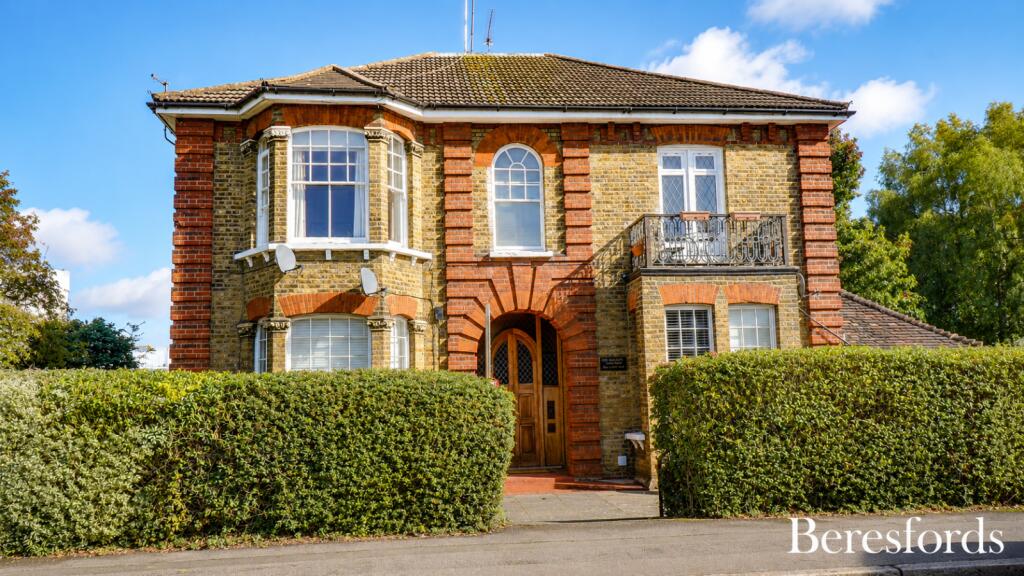 Main image of property: Headley Chase, Warley, CM14