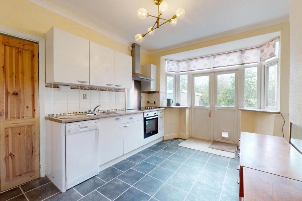 Roseway, Wellington, Telford, Shropshire, TF1 1JA photo 2