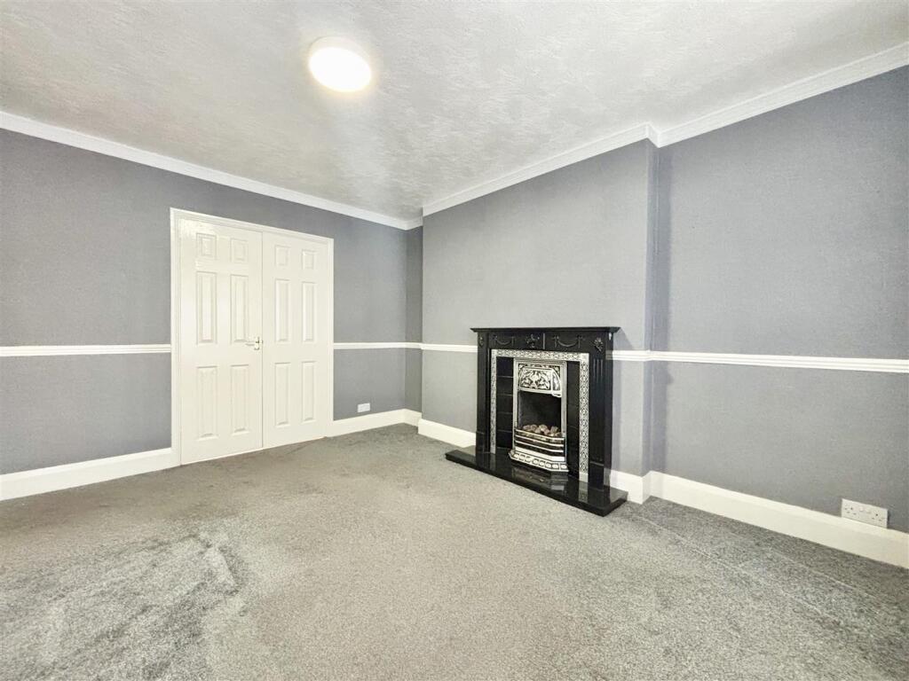 Nursery Grove, Halifax, HX3 photo 2