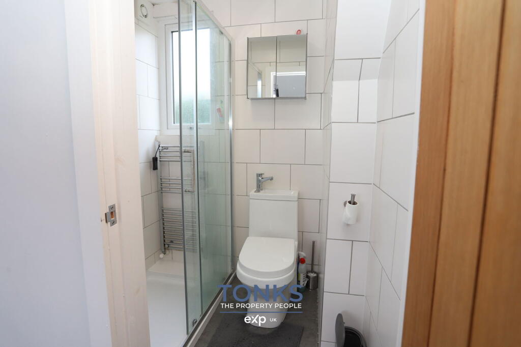 Additional image 30 of Unique one-of-a-kind home offering amazing space – Merton Close, Oldbury, B68 8NG