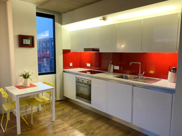 2 Lampwick Lane, Manchester, M4 photo 3