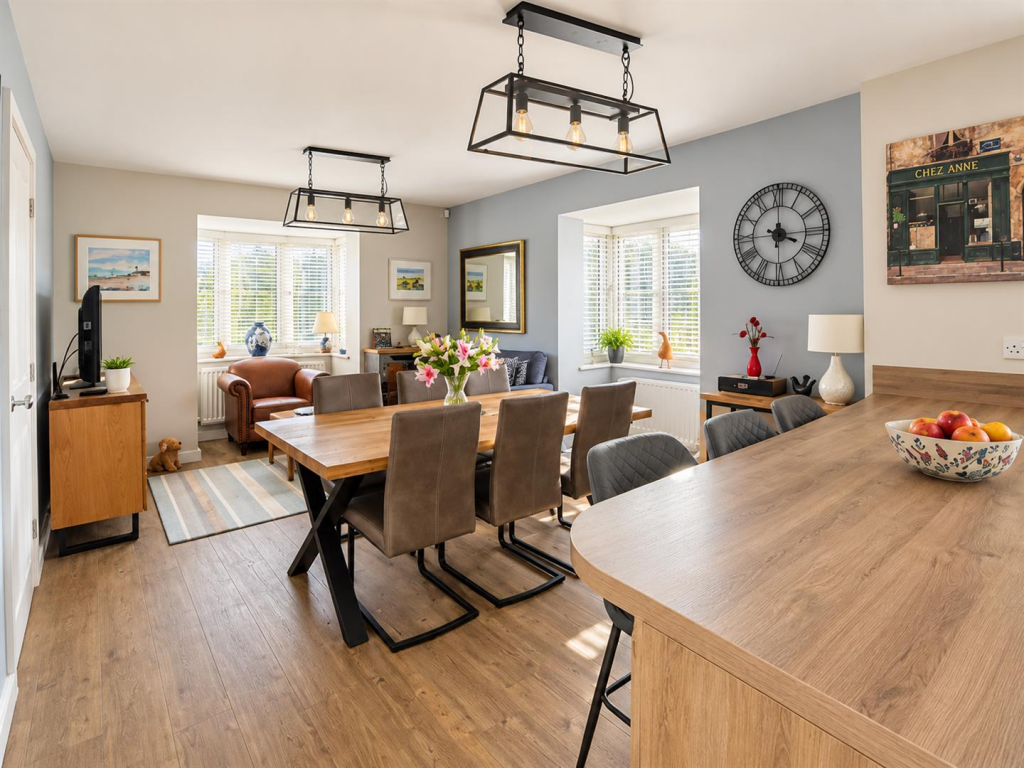 House in Braintree, Black Notley - More