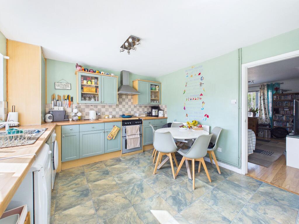 House in Huntingdonshire, Eaton Socon, St Neots - More