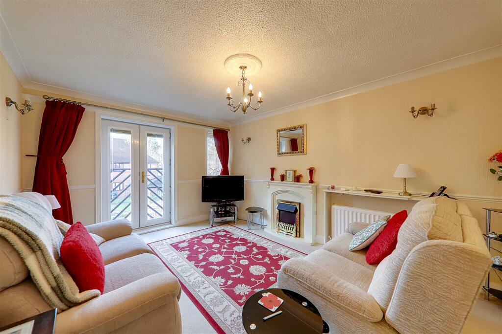 Offington Lane, Worthing photo 2