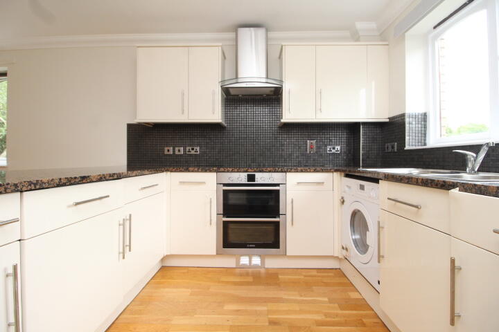 Apartment in Glasgow - View 5