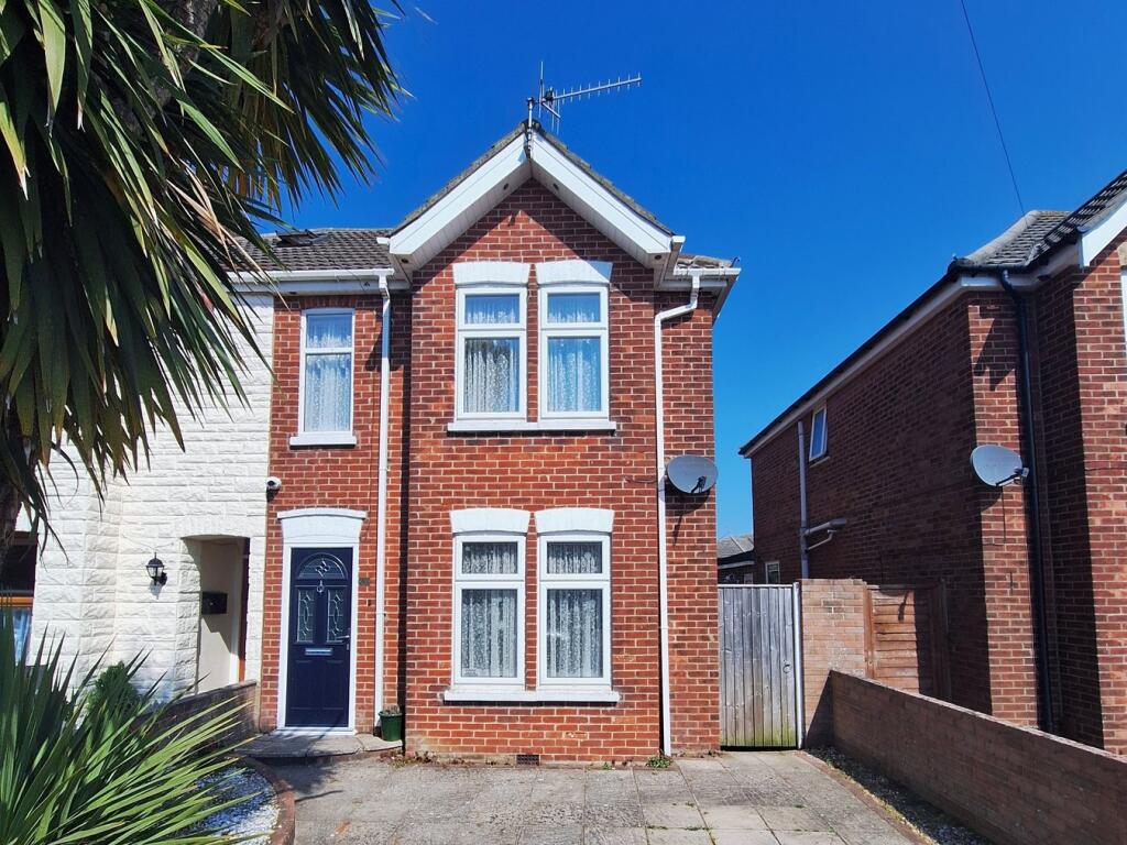 Main image of property: Jolliffe Road, Poole, BH15