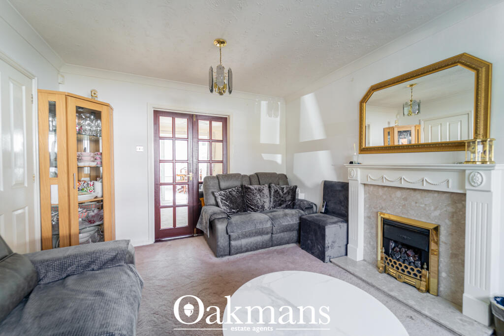 Maple Leaf Drive, Birmingham, B37 photo 3