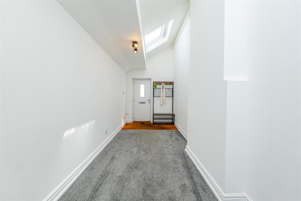 Apartment in Cardiff - View 5