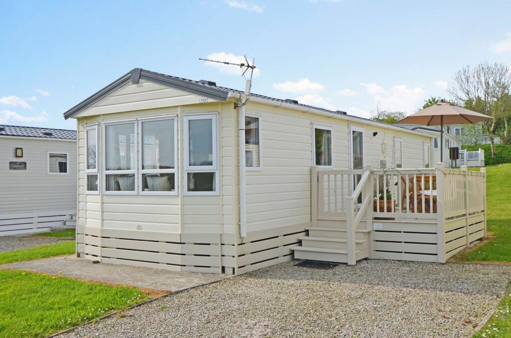 2-bed caravan on Meadow Lakes, Hewas Water, PL26, £30,000
