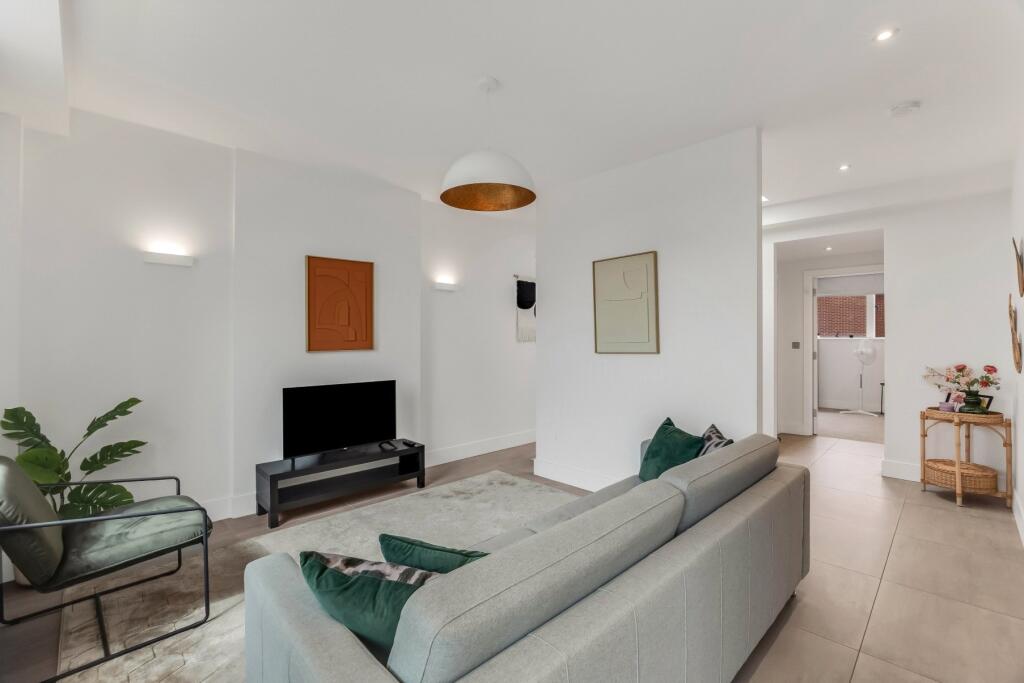 Apartment in London, Kentish Town - More