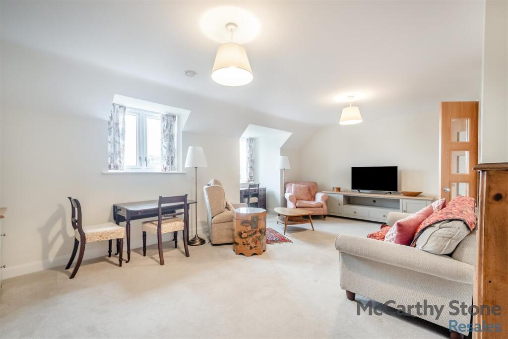 Additional image 27 of 44 Eleanor House, London Road, St. Albans AL1 1NR