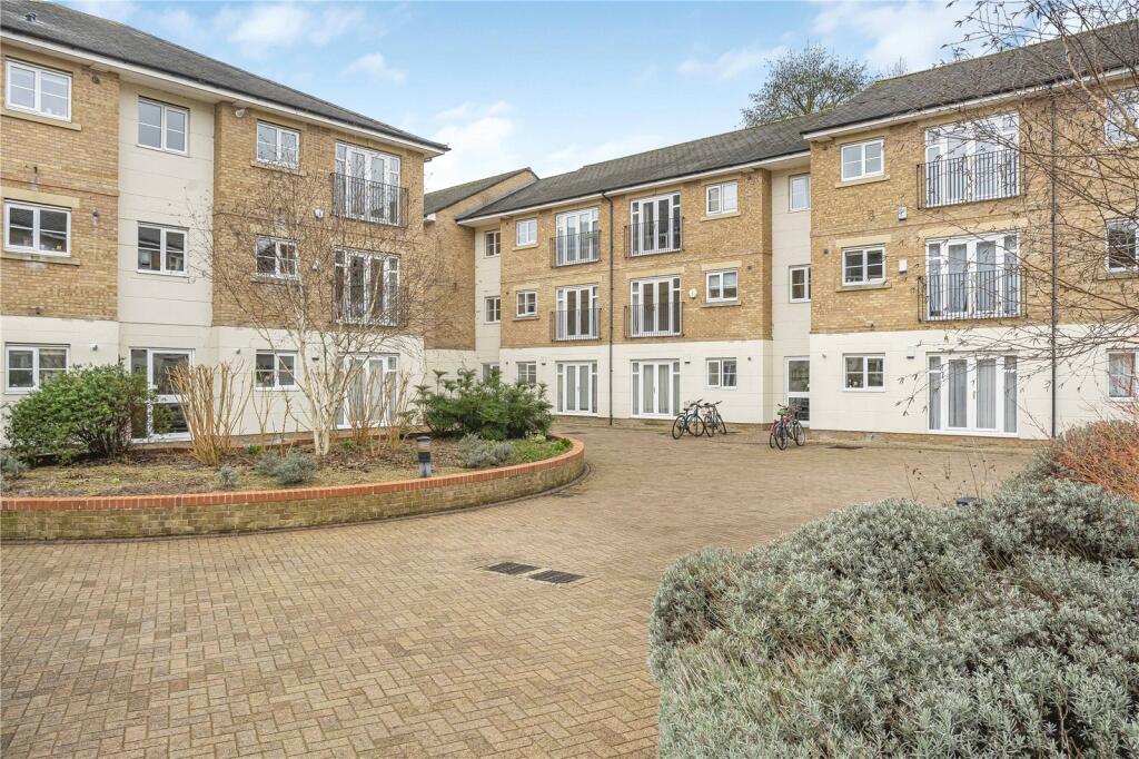 Main image of property: Long Ford Close, Oxford, Oxfordshire, OX1